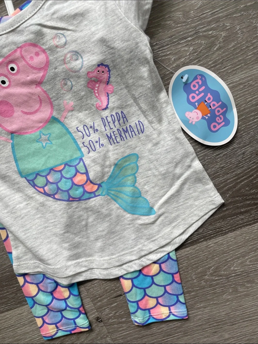 Peppa Pig Gray Tee/Multicolored Mermaid Scale Leggings